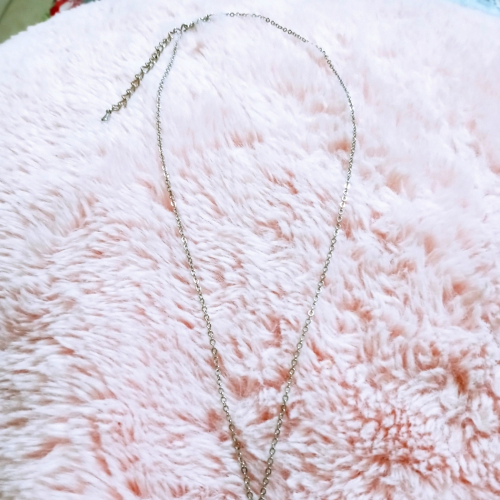 Boho Flower Necklace - Picture 3 of 3